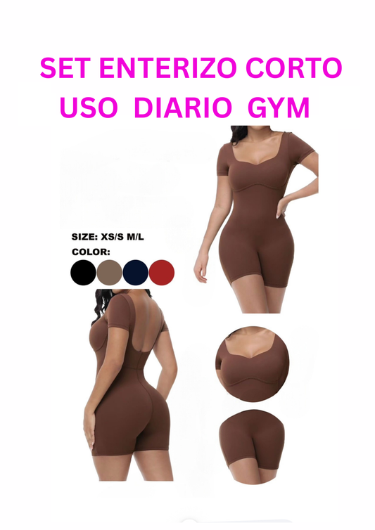 SET ENTERIZO CORTO CON MANGAS